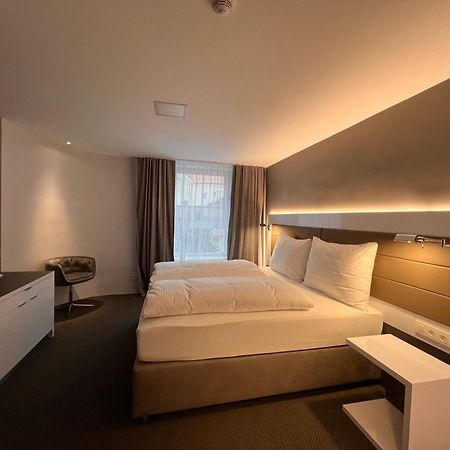 Dependance Patriot Trnava Hotel Luaran gambar