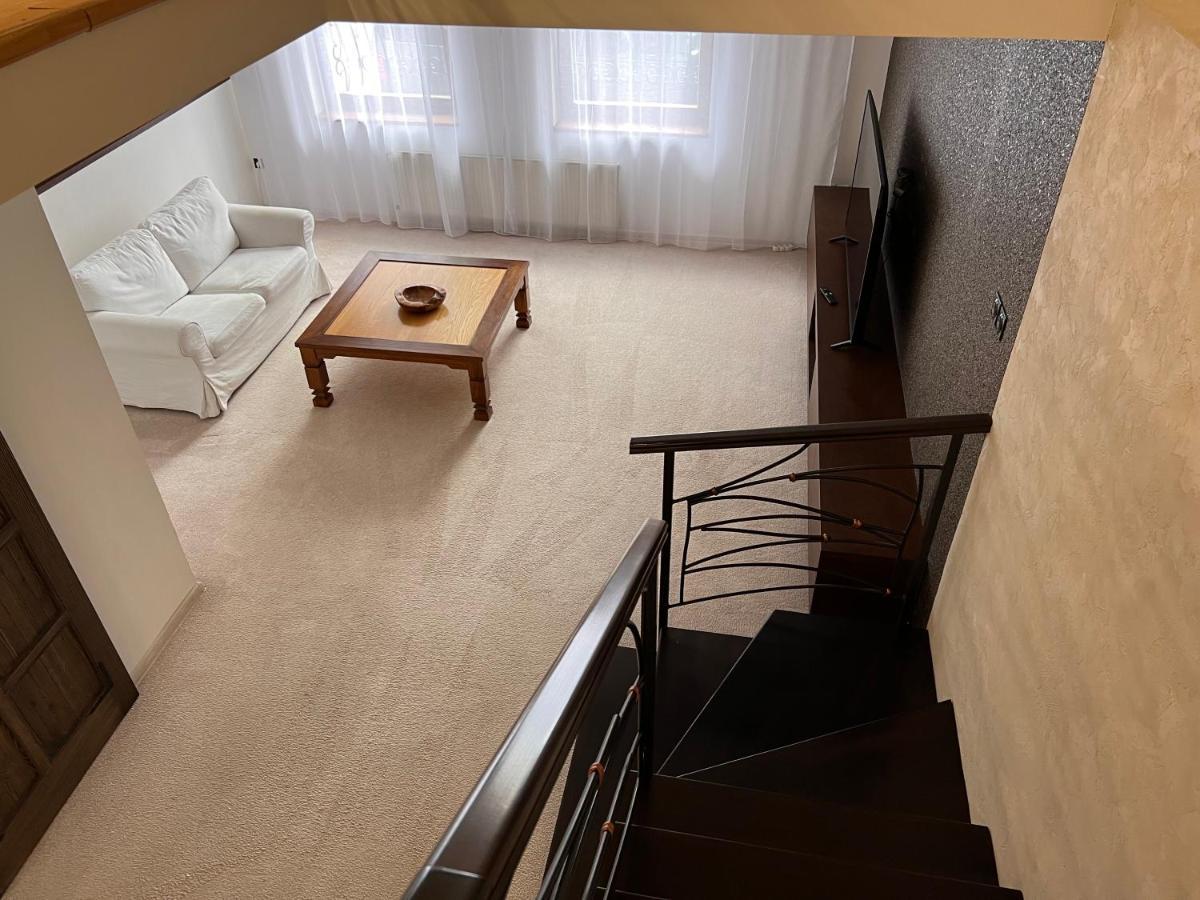Dependance Patriot Trnava Hotel Luaran gambar