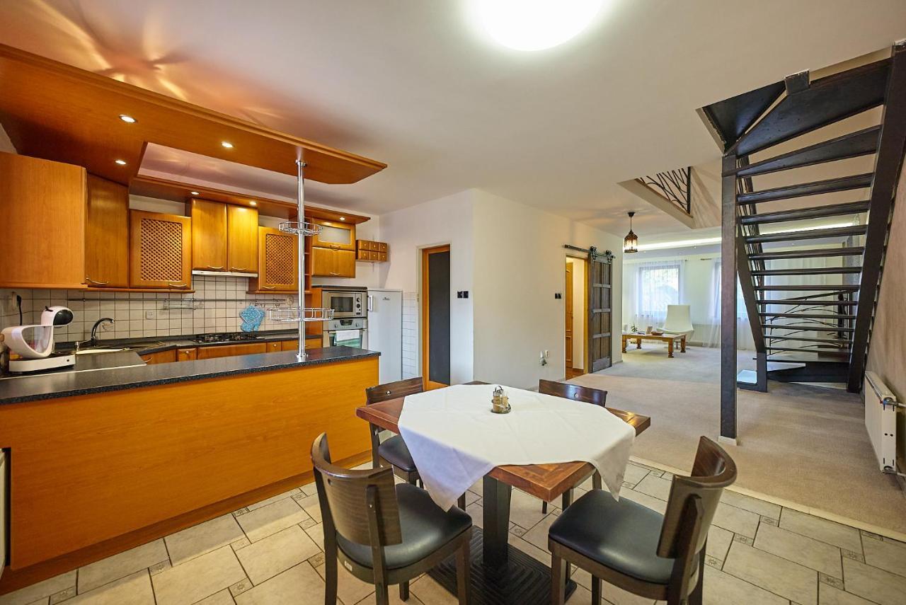 Dependance Patriot Trnava Hotel Luaran gambar