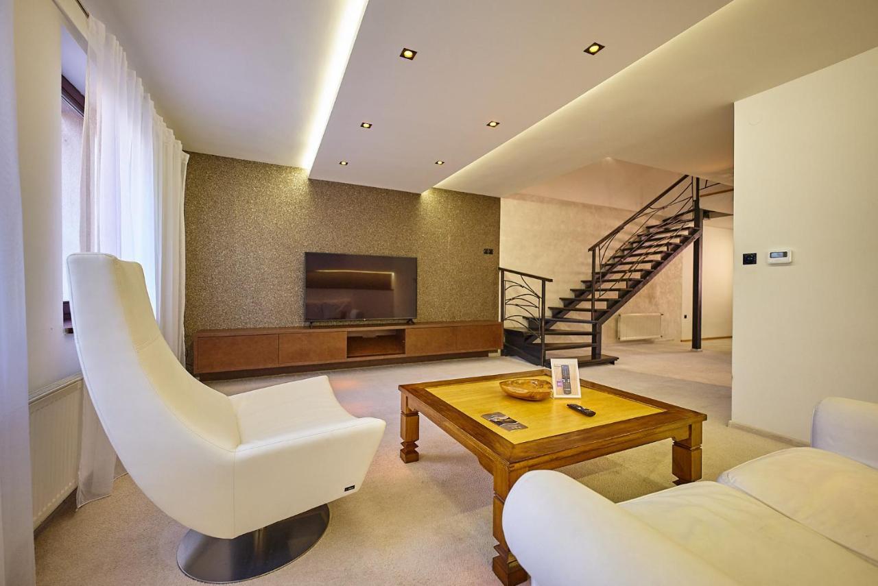 Dependance Patriot Trnava Hotel Luaran gambar